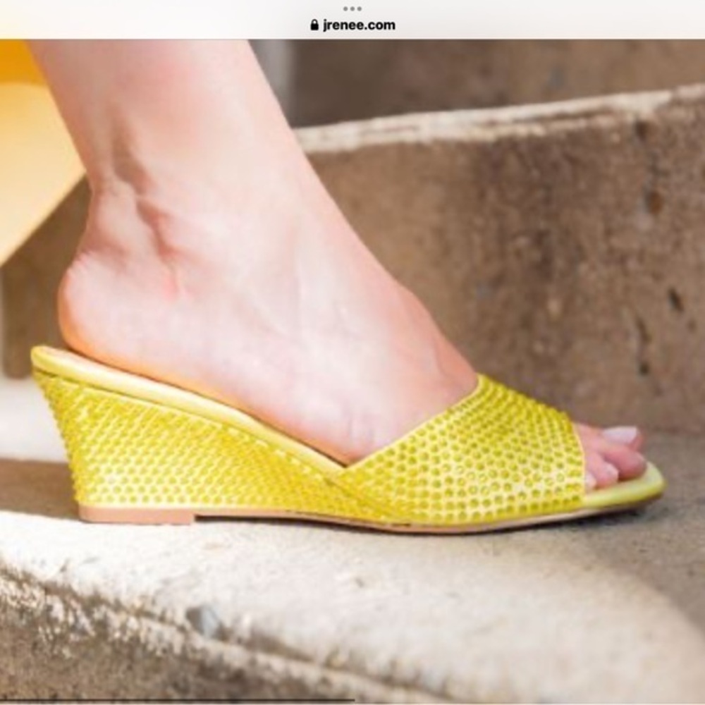 NEW J.RENNE NEW CORALIE GREEN SLIP ON SHOES